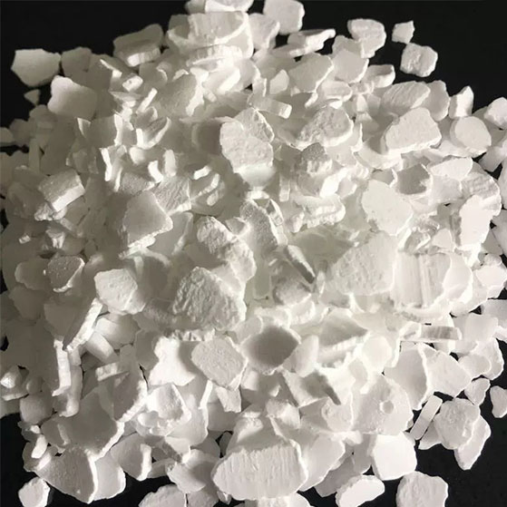 Flake calcium chloride